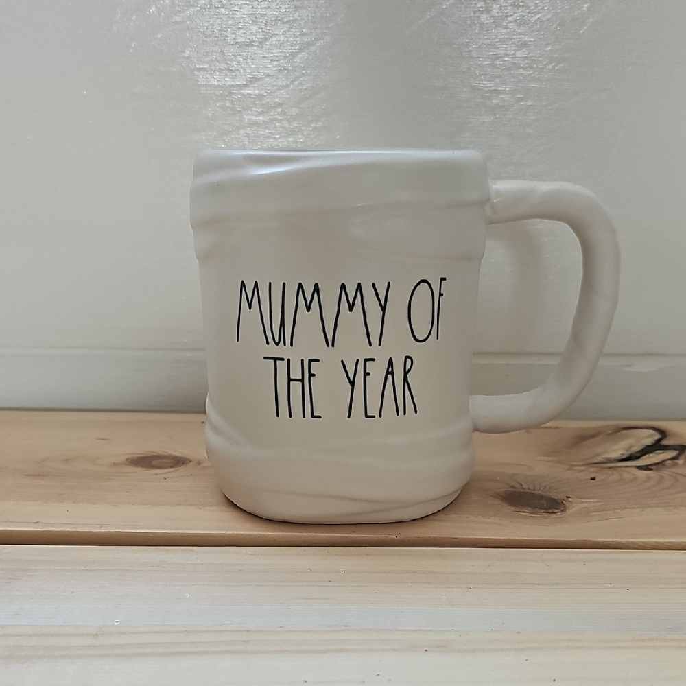 Rae Dunn Cream Mummy of the Year Mug